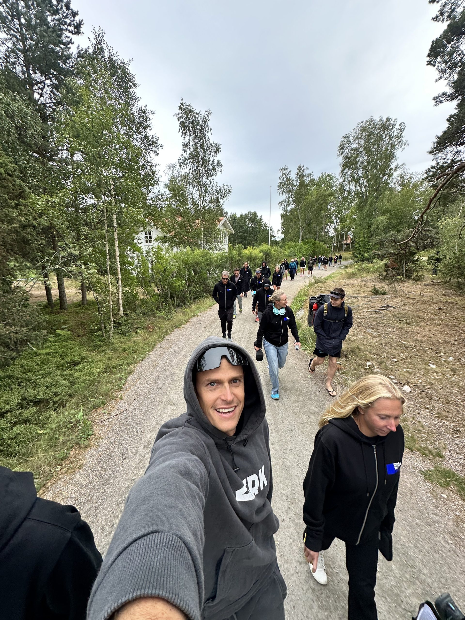 Hugo Tormento et le groupe du stage en sortie d'entraînement